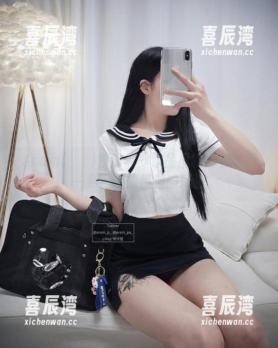Aram(아람)校服季—作品里的青春懵懂，一条裙子能掀起的风波。
