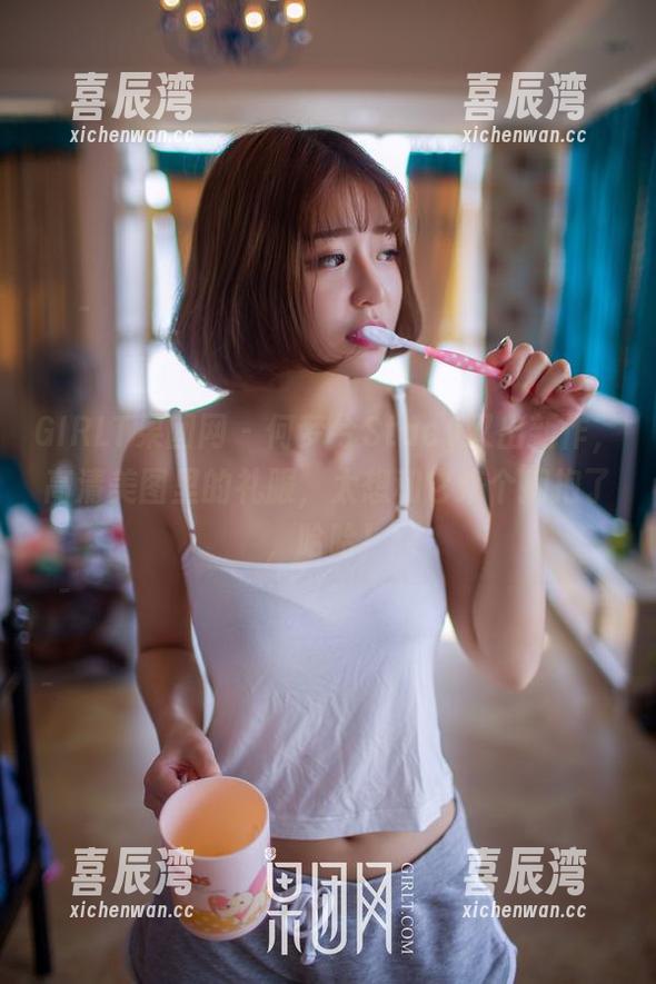 GIRLT果团网-何梦兮Stacy GIRLT果团网 - 何梦兮Stacy又出新作,高清美图里的礼服,太想和它来个拥抱了,哈哈!