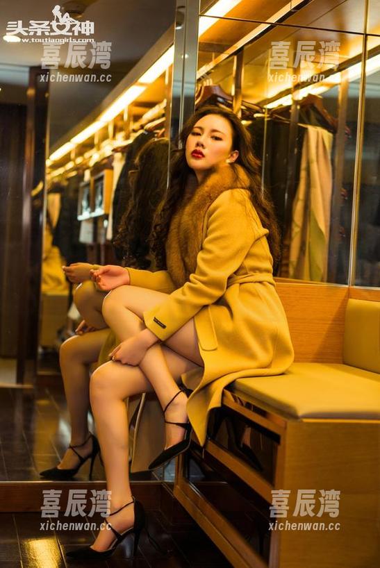 TouTiao头条女神-杨漫妮baby TouTiao头条女神 - 杨漫妮baby的天使全套,你敢不敢看这份完美的图包?