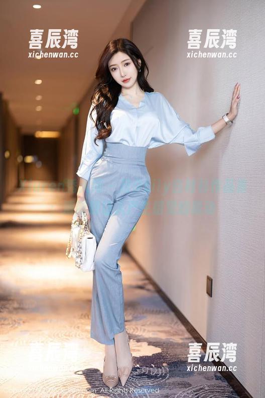 Xiuren秀人网-月夕Lily Xiuren秀人网 - 月夕Lily白衬衫作品集:清新到让人产生错觉的躁动