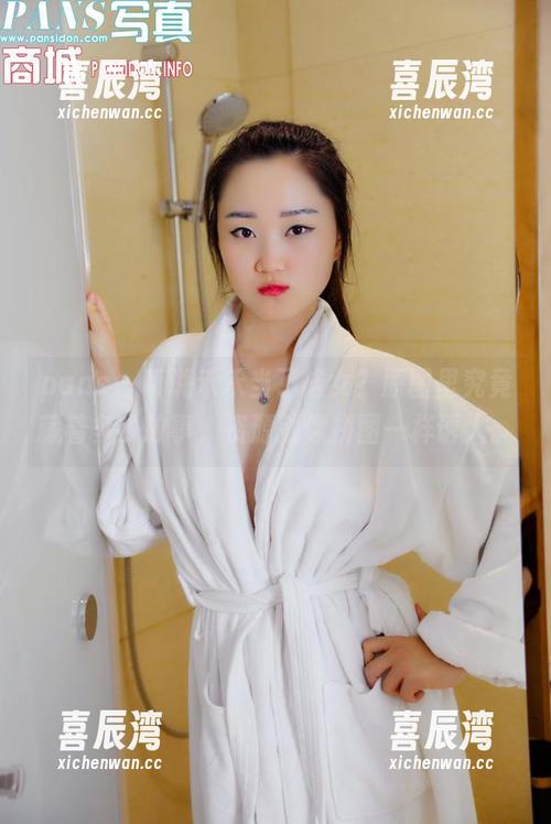 pans-禾禾 pans - 听说禾禾当了修女?原图里究竟藏着多少故事,资源就像拼图一样诱人。