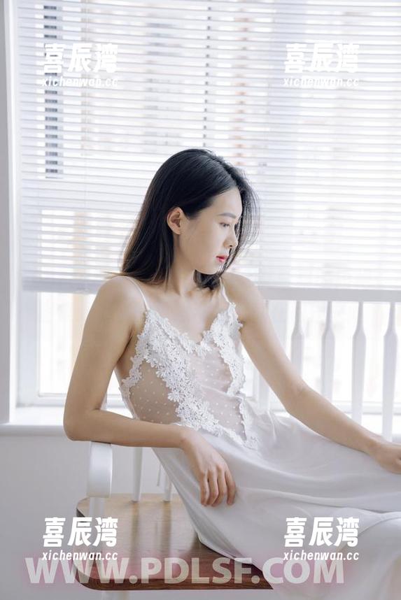 partycat轰趴猫 - Ellie艾栗栗的短裙图集：偶尔的胡思乱想，就在裙摆之间