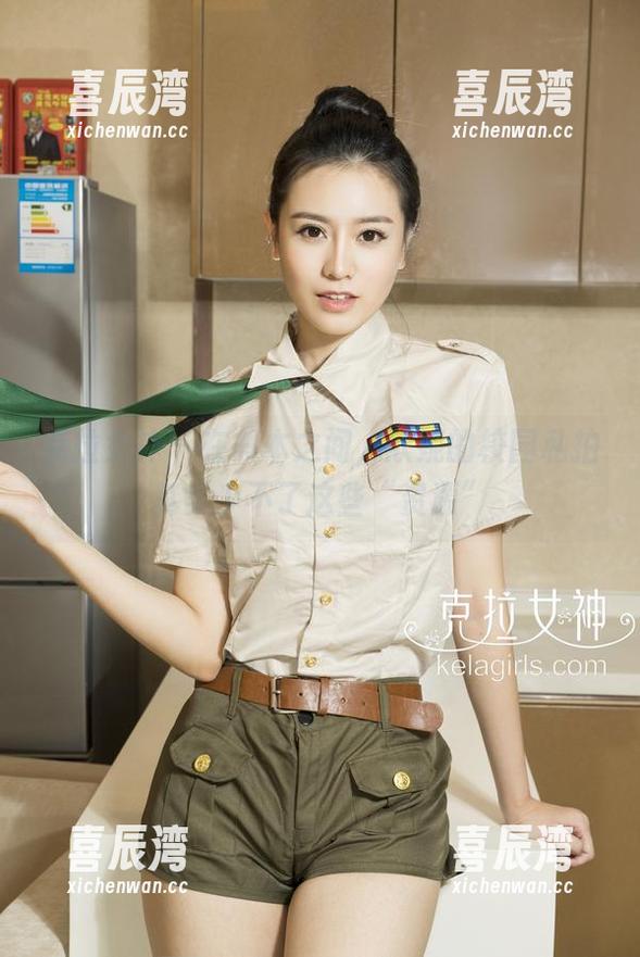 克拉女神-欣妮 克拉女神 - 在书本之间,欣妮的校园私拍其实少不了这些“资源”
