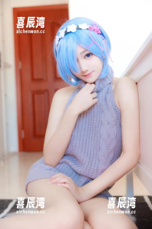 南桃Momoko 喂,南桃Momoko的黑旗袍最新美图,你们看得见!?我已经陷得很深了。