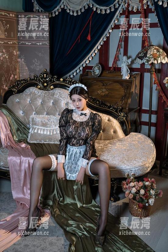 奈汐酱Nice 奈汐酱Nice的新美图更新,我要呼喊“女王万岁”,完全被这一身打动了!
