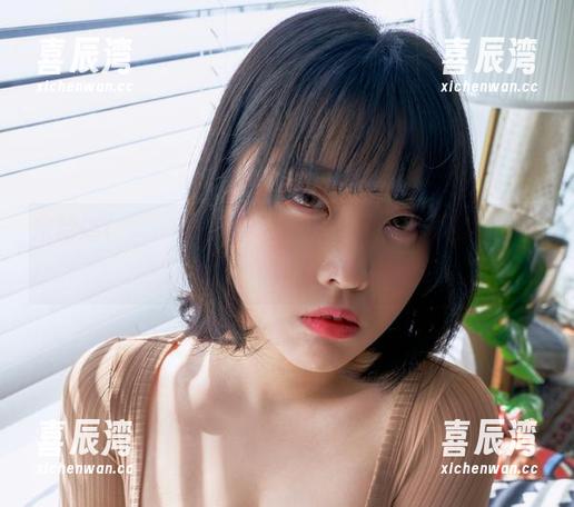 宋哈娜(송하나)的职业装游戏：警告，小心她的原图！cos技术满分