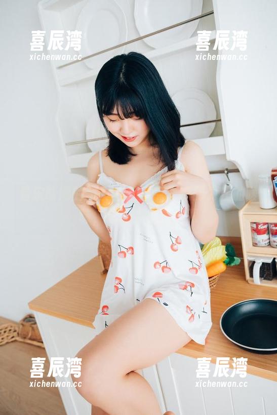 宋哈娜 看宋哈娜的写真集红点点,点到为止的暧昧,总让人想多一眼