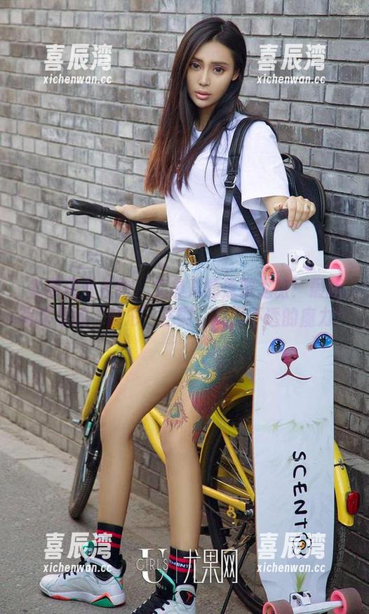尤果网爱尤物-文静儿 尤果网爱尤物 - 文静儿的透明之旅:最新写真里的‘隐形’法则,捉摸不透的魔力?