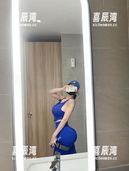 左公子666 微密圈 - 左公子666带你领略的清纯女白:让人想多看几遍的写真集