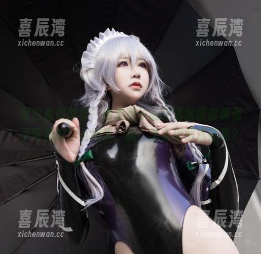 黑白看似简单，抱走莫子的高清图册却满是不可思议的小细节，哦，怎么理解这些呢？
