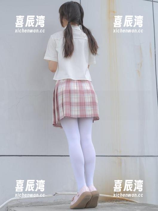 森萝财团-默陌 森萝财团 - 精选必看:默陌为何让抑郁湖边也闪耀着15D白丝的倩影?