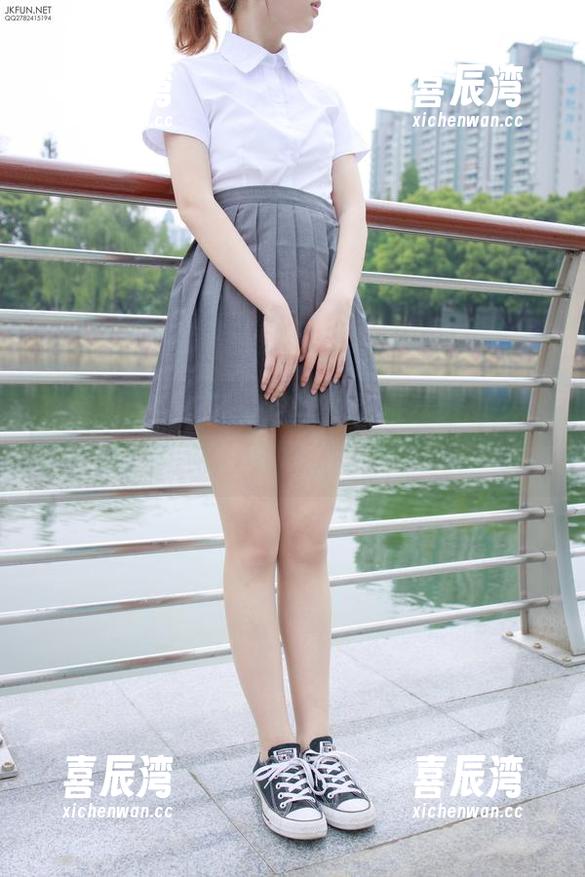 森萝财团又来了，这次轮到白丝运动少女上场，你敢下载吗？
