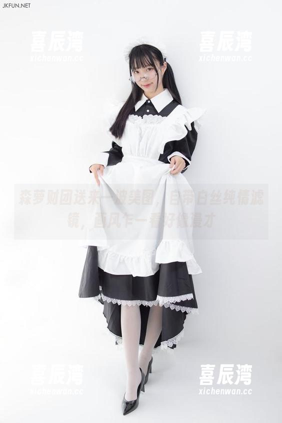 森萝财团送来一波美图，自带白丝纯情滤镜，画风乍一看好像漫才