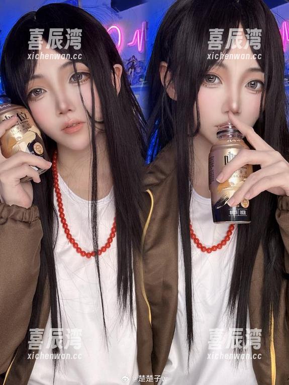 楚楚子w的圣诞高清套图，太美了我不想离开屏幕！