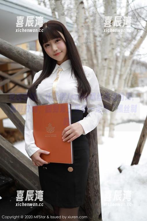 模范学院 - 任莹樱Jenny黑丝高清图册：我敢打赌，翻到第三页你一定想“黑丝制胜”！