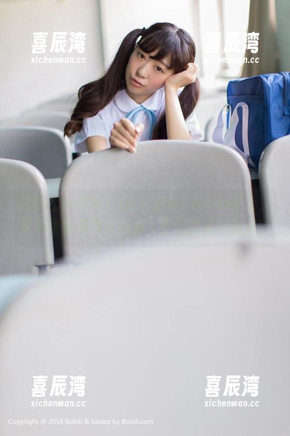波萝社-K8傲娇萌萌Vivian 波萝社 - 这位K8傲娇萌萌Vivian护士,写真里可是很乖的哦,套图请慢慢欣赏!