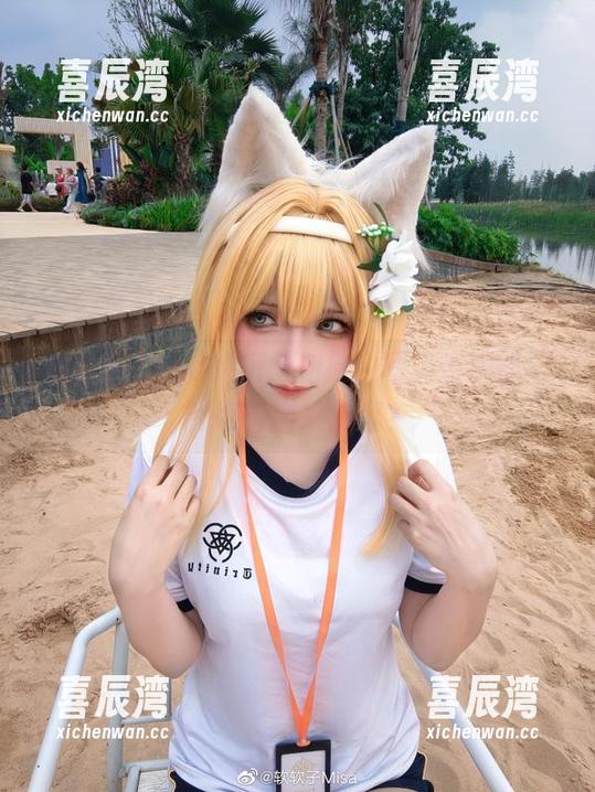 特软儿Sona的短裙加持，写真资源能不能用有趣来形容？