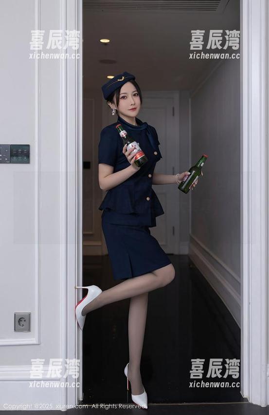 秀人网-KOKO可可 秀人网 - 还以为秘书只会做文件,这组写真里KOKO可可让我的想法大转弯,太会撩了!
