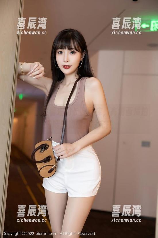秀人网 - 夏馨瑶的长腿图库，高清画质拍得腿型如雕塑般完美