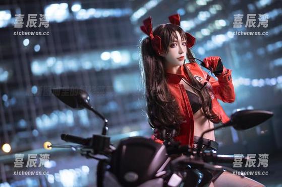 翎柒菜菜 最新图册里的翎柒菜菜,不要误会,“学姐”可不止于此。