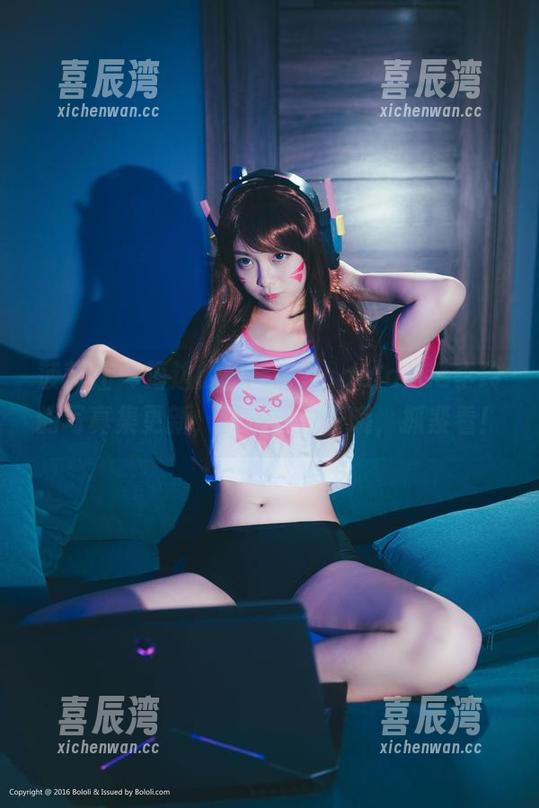 菠萝社-AngelaLee李玲 菠萝社 - 海边的快感,AngelaLee李玲的写真集更新,趁水还没干哦,抓紧看!