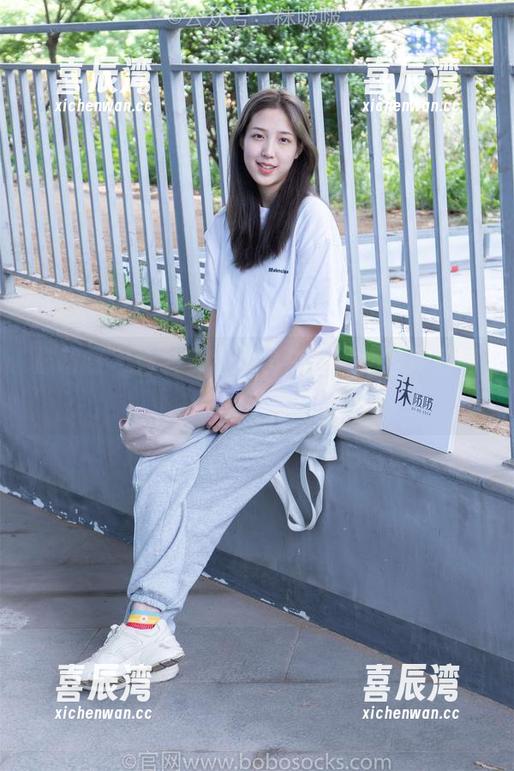 袜啵啵-小淳 袜啵啵 - 青春无敌,小淳的吊带原图独家资源分享!