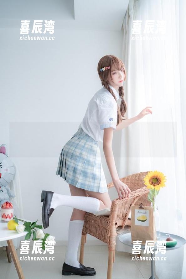 西呱呀呀呀 西呱呀呀呀的礼服后台真逗!随便瞧瞧吧,图片分享来啦!