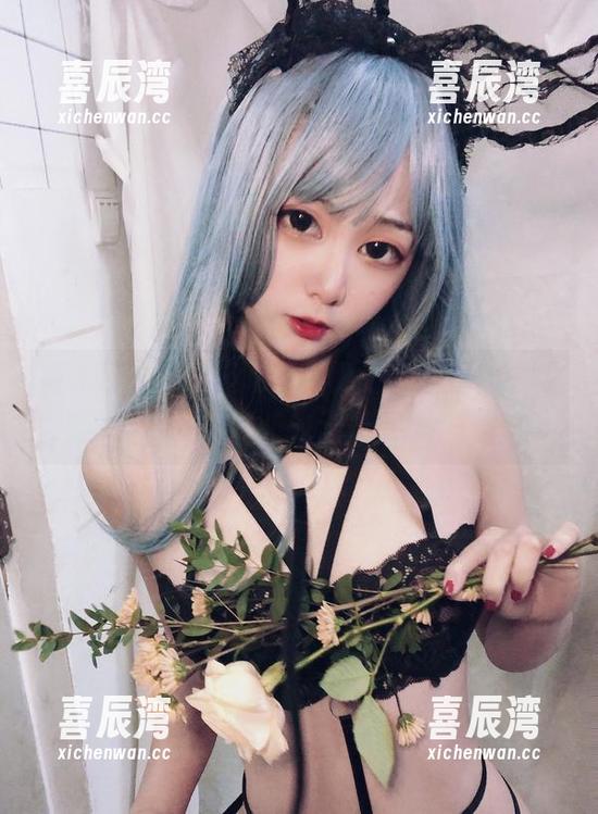 青水百合子的运动写真更新：你看，这呼噜声和我无关！
